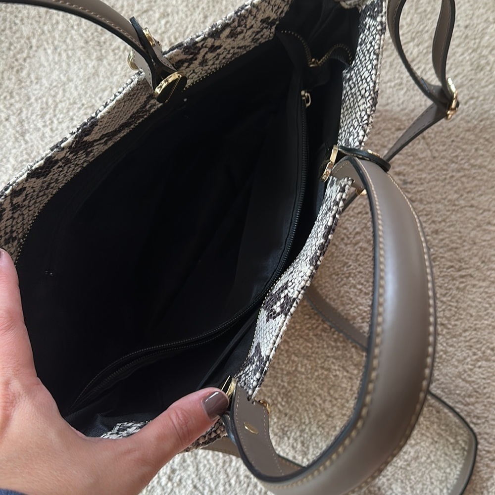Italian made snake skin pattern leather tote bag - bought straight from Italy - Picture 5 of 6